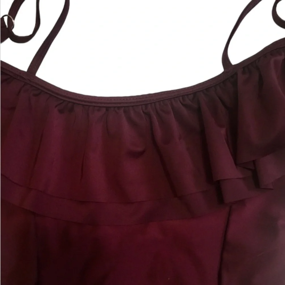 Burgundy Wine Ruffled Cinched Swimsuit - size S/M